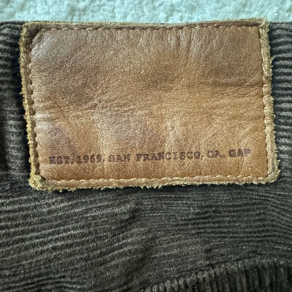 GAP Men's Dark Brown Corduroy Pants - Picture 5 of 5